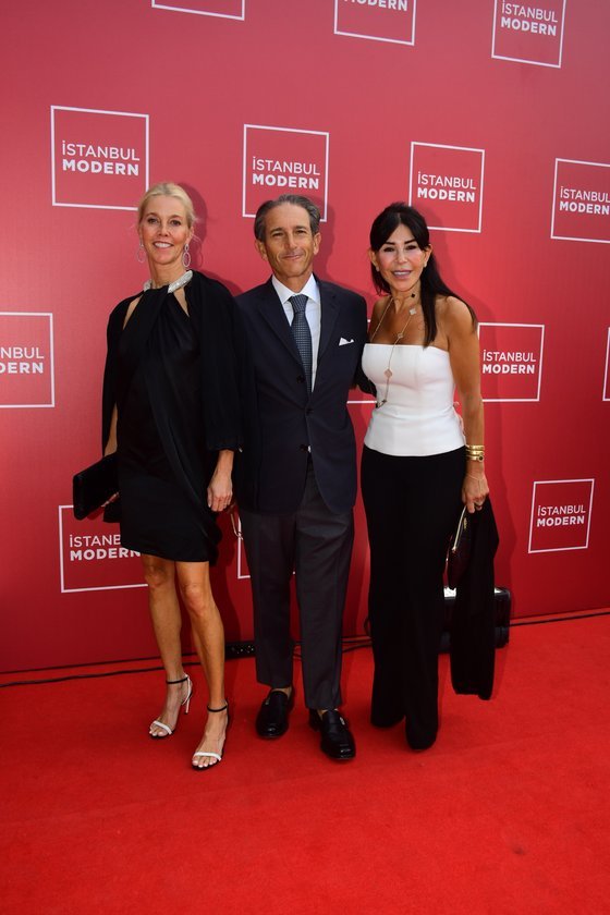 Gigi-Garl Grimstad,Suzan Sabancı Dinçer