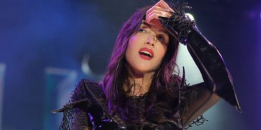 Hande Yener’den Kuruçeşme Arena’da ‘Afrodizyak’ etkisi