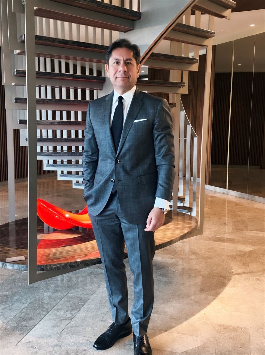 Cenk Kaan Gür Kimdir