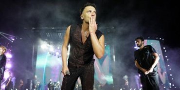 Edis, İstanbul Festivali'nde hayranlarıyla buluştu