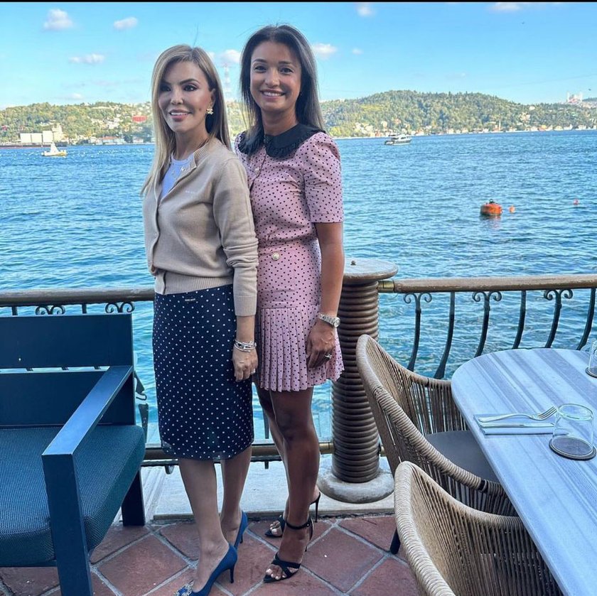 Feryal Gülman, Burcu Ersöz