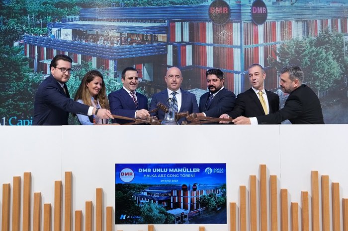 Simit Sarayı gong töreni