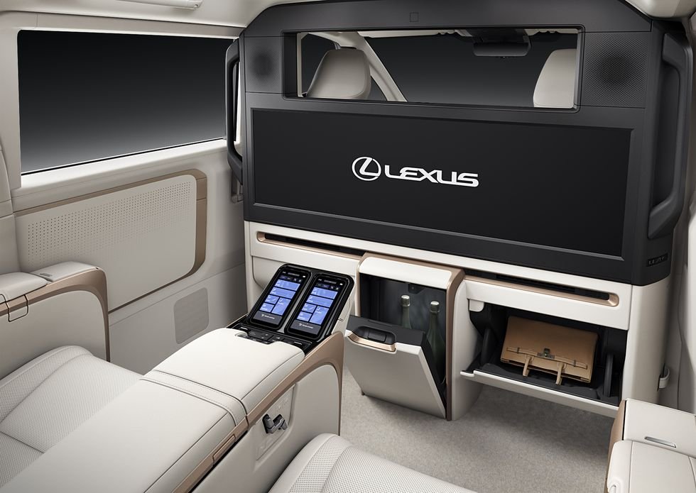 2024 Lexus LM luxury-İç mekan