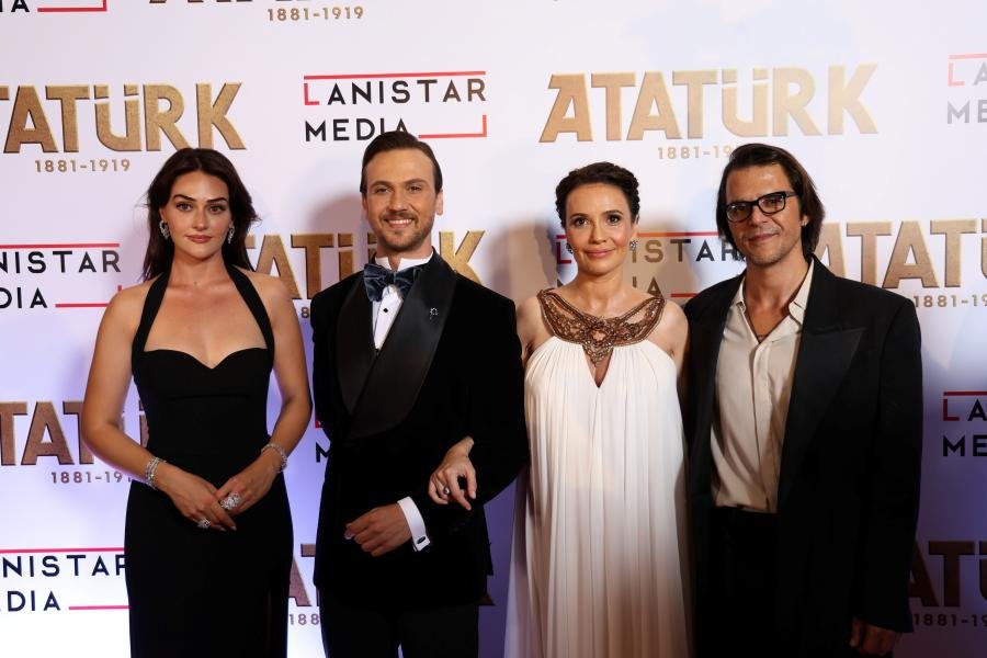 Esra Bilgiç, Aras Bulut İynemli, Songül Öden, Mehmet Günsur
