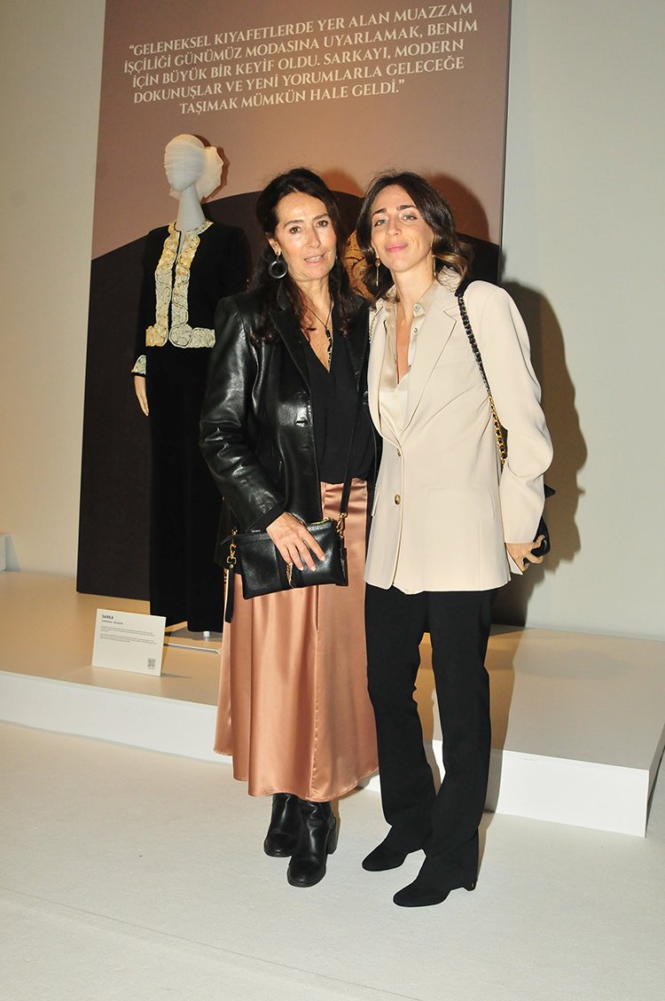 Hande Hanif, Aslı Küseyirioğlu