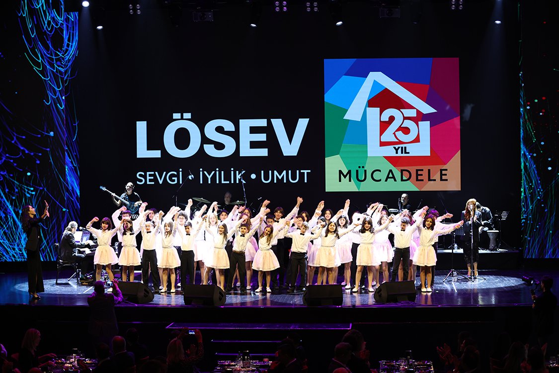 Lösev kutlama