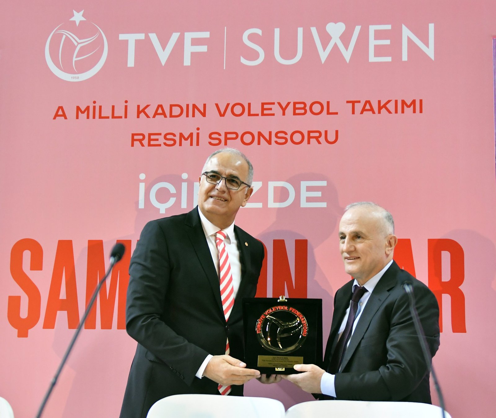 TVF Başkanı Mehmet Akif Üstündağ, Suwen Yönetim Kurulu Başkanı Birol Sümer