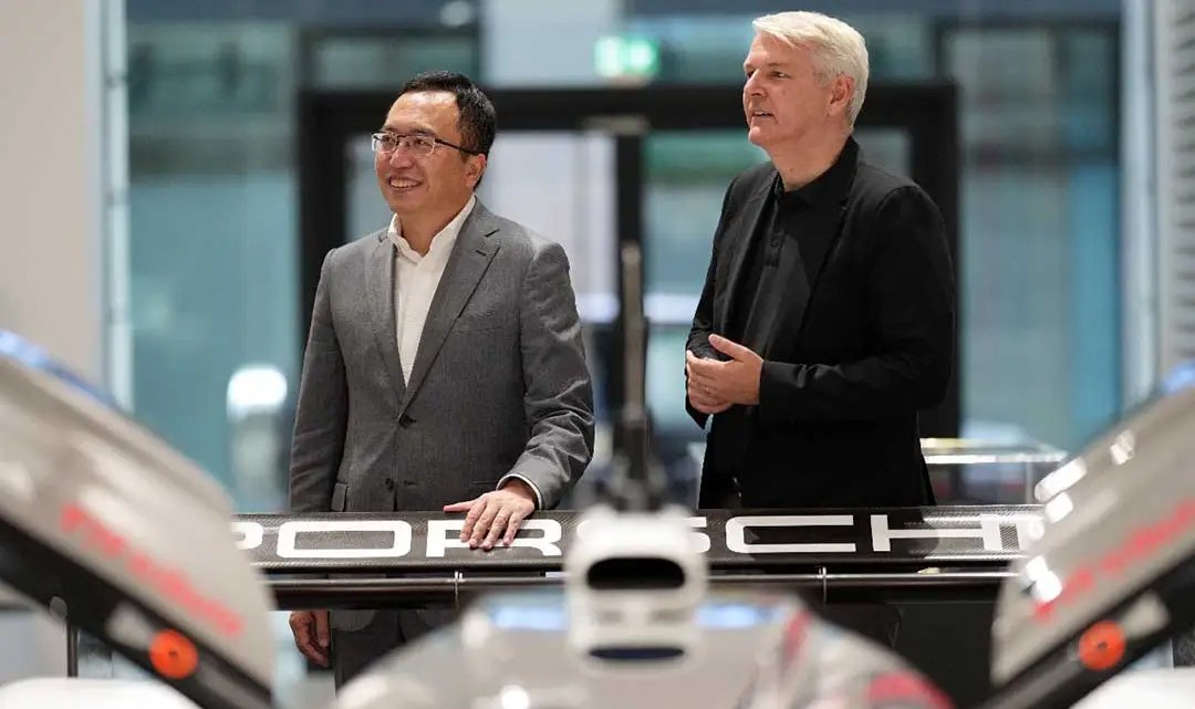 George Zhao,Stefan Buescher 