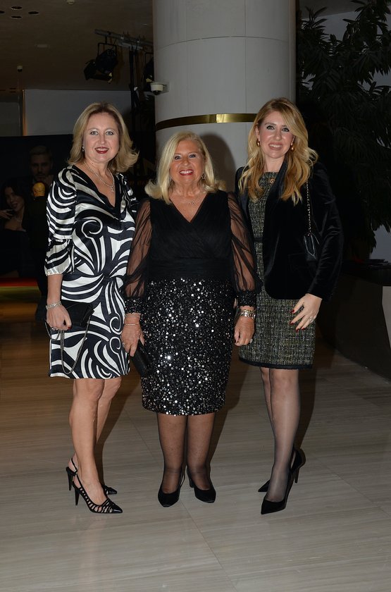 Sibel Kerimoğlu,Şule Argüder,Özge Sander