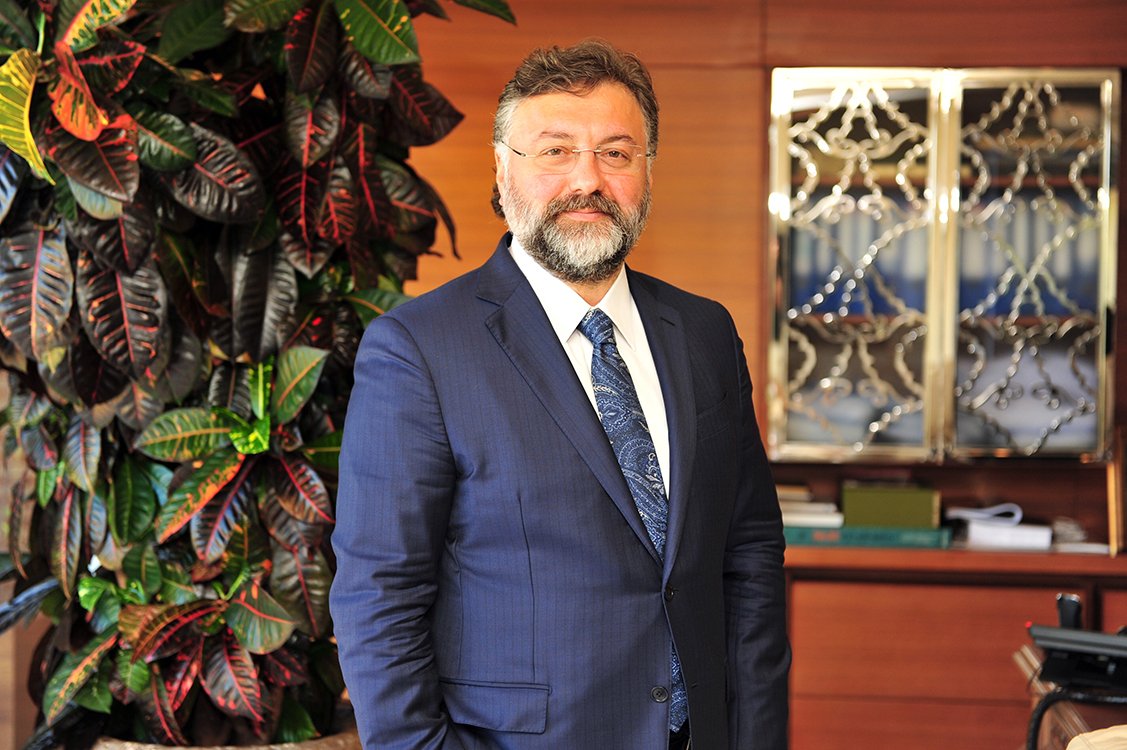 Sur Yapı Yönetim Kurulu Başkanı Z. Altan Elmas