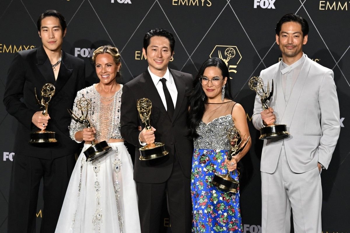Steven Yeun, Ali Wong ve Maria Bello
