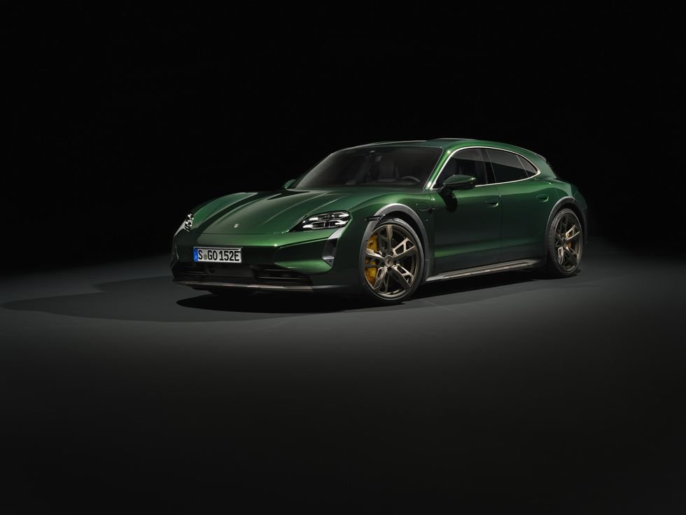 2025-Porsche Taycan