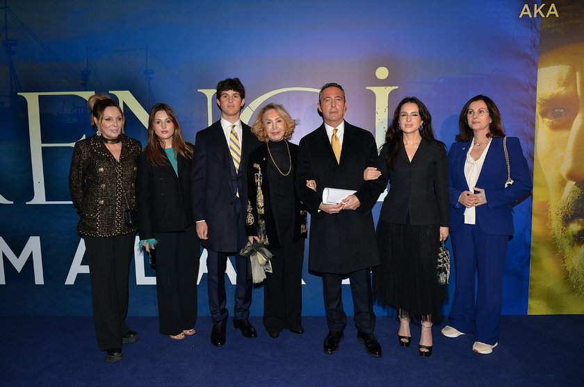 Ahu Tuğbay,Sadberk Leyla Koç,Kerim Rahmi Koç,Çiğdem Simavi,Ali Koç,Nevbahar Koç,Afet Karacan