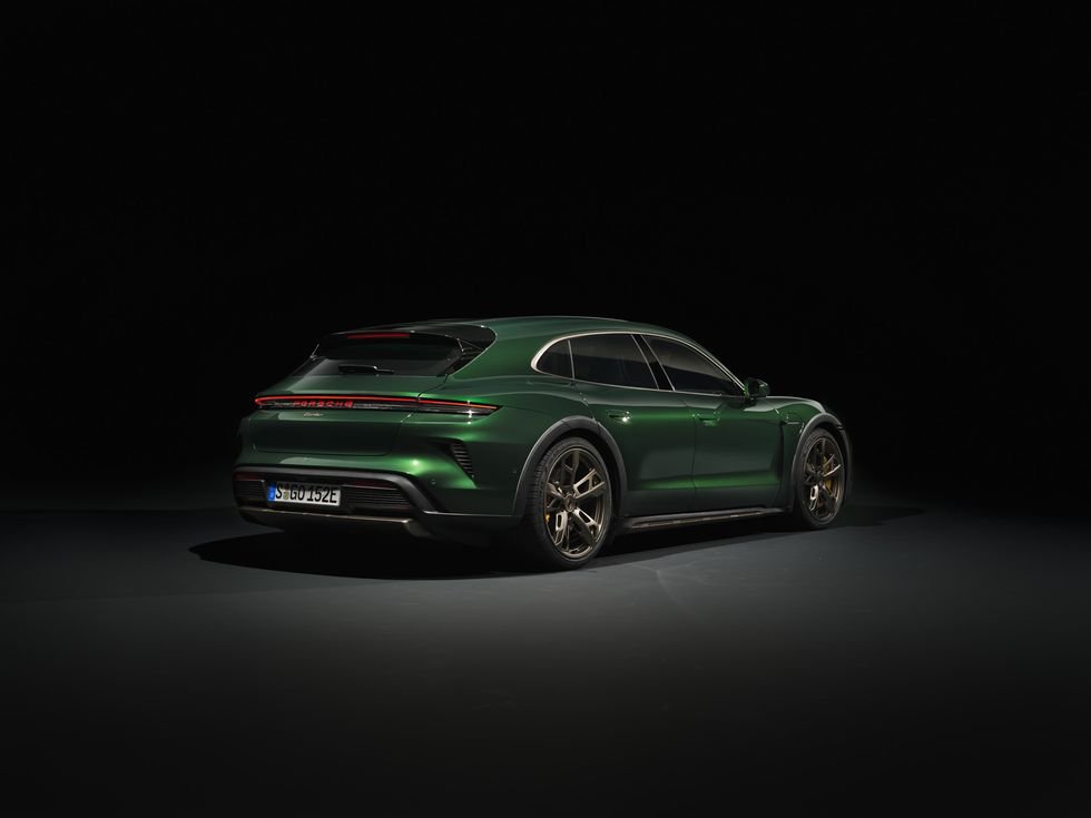 Porsche Taycan Cross Turismo