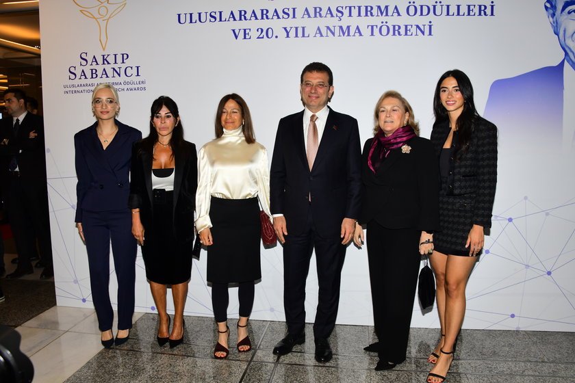 Melisa Tapan,Suzan Sabancı,Sevil Sabancı,Ekrem İmamoğlu,Güler Sabancı,Ceyda Dinçer