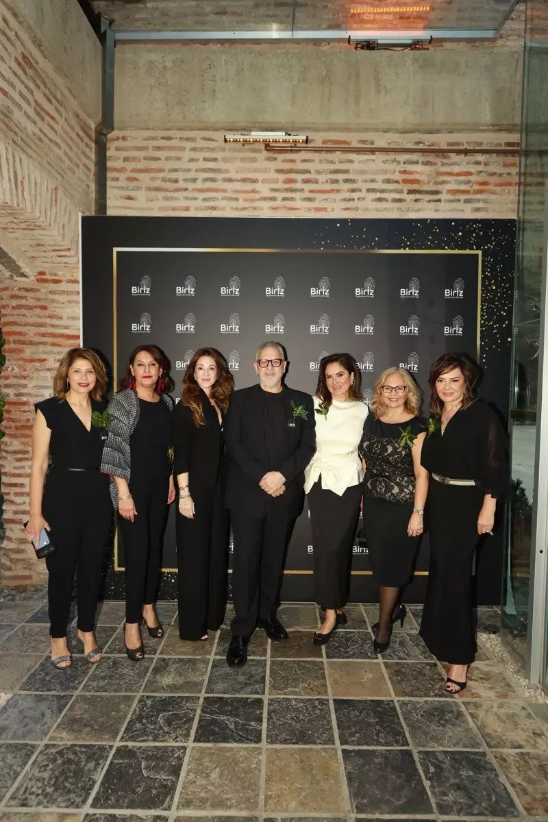 Neşe Öksüz Bilici, Rabia Bakıcı Güreli, İpek Yönder, Bulut Reyhanoğlu, Dilşat Arpacıoğlu, Ayça Aytaç, Işın Yıldırım