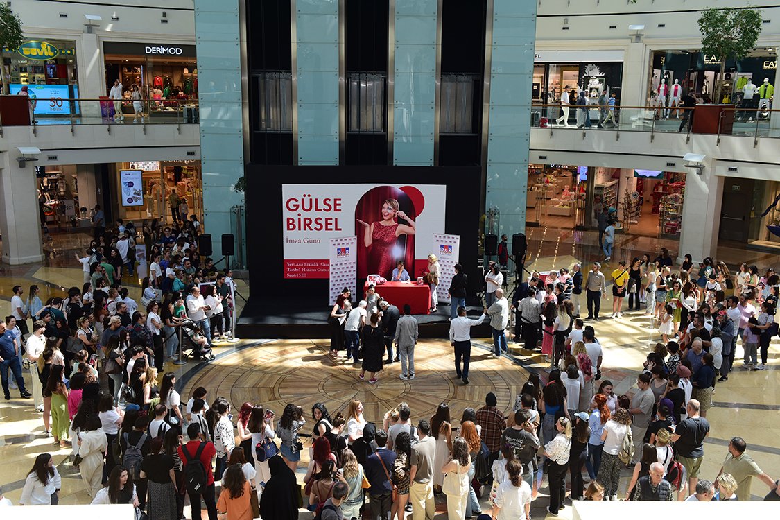 Gülse Birsel D&R İmza Günü (1)
