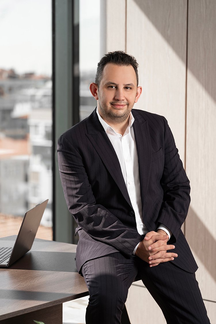 Solid Mağazacılık Genel Müdürü Gökhan Sezer