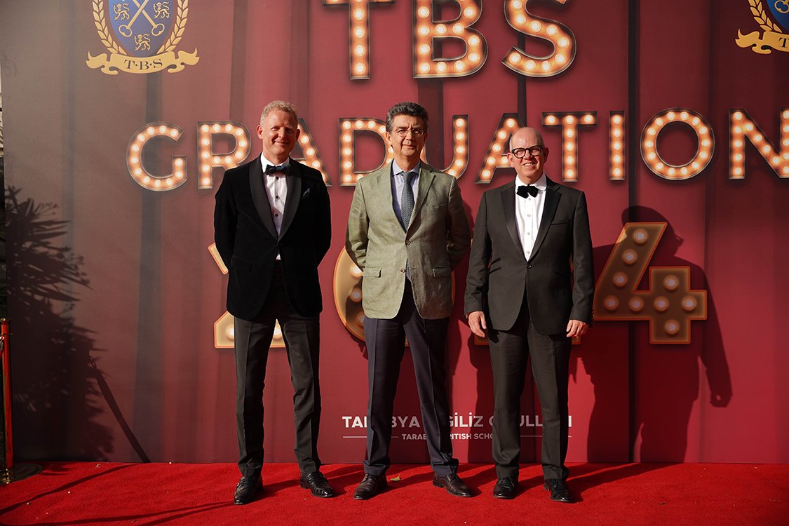 Steve Philips ( TBS ), Prof Dr Mehmet Ali Kireçci,Uluslararası İngiliz Okulları Birliği Yönetim Kurulu Başkanı Colin Bell