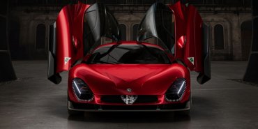 Alfa Romeo 33 Stradale: İşte onun kükreyişi