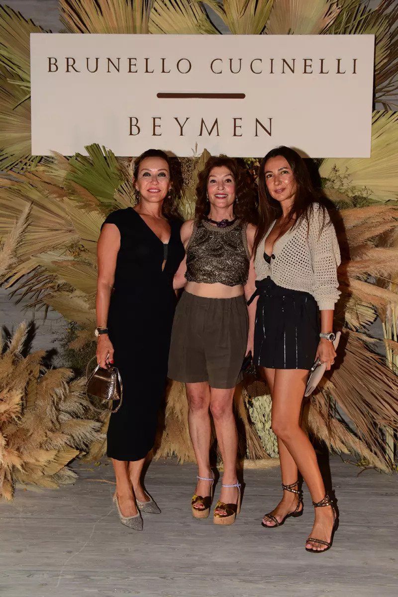 Revna Demirören, Serra Tokar, İpek Ilıcak Kayaalp