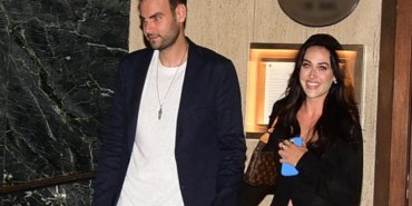 Esra Bilgiç ve Faruk Sabancı el ele