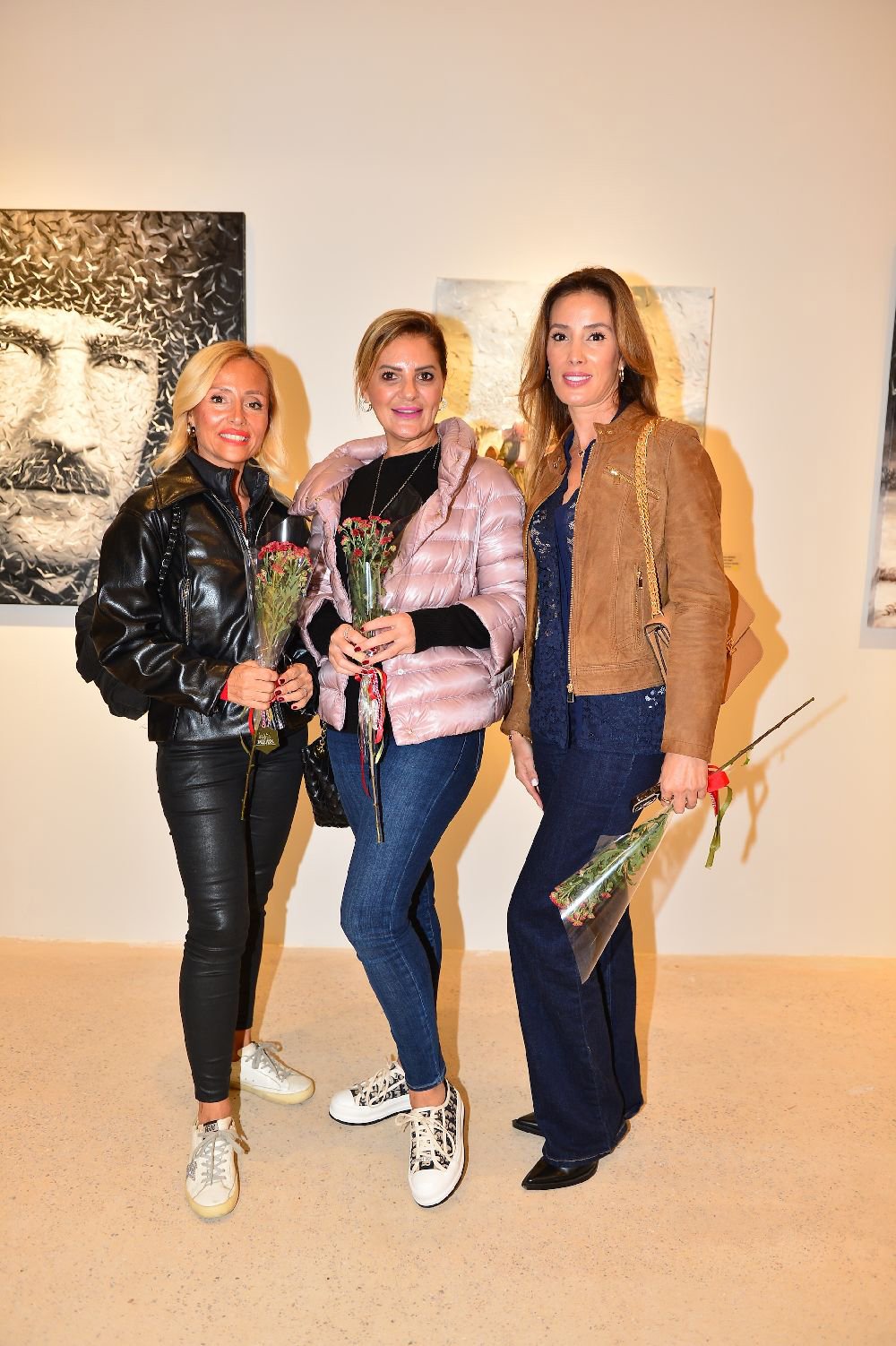 Esra Kumbasar, Ebru Çarıkçılar, Öznur Yurttaş