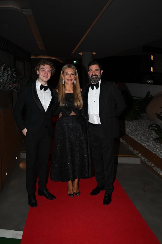 İlyas Ata Güzeliş, Şükran - Emil Güzeliş