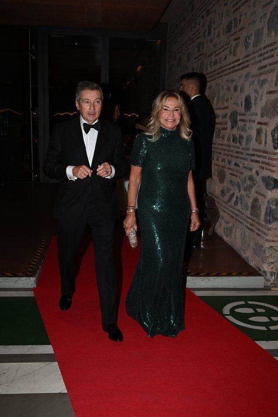 Ömer - Ayşegül Dinçkök