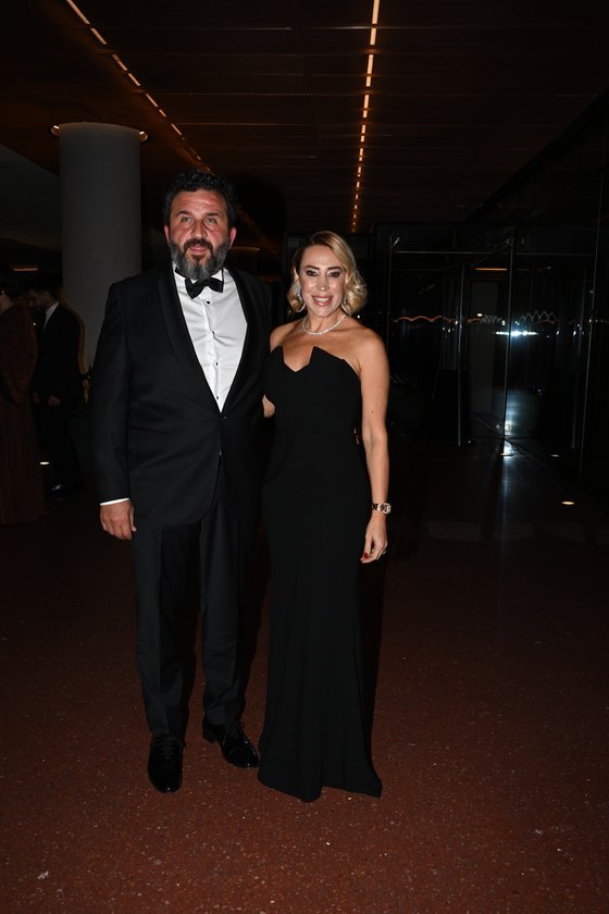 Öznur - Burak Yakın