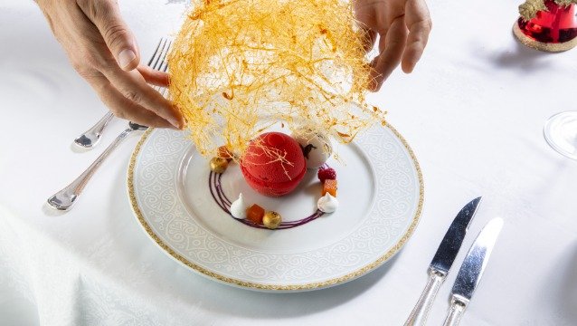 ciragan-sarayi-nda-yilbas_77b0