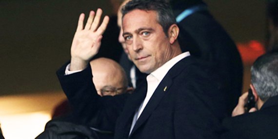 Fenerbahçe taraftarından Ali Koç'a istifa çağrısı