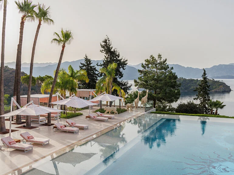 D Maris Bay Dior Pool