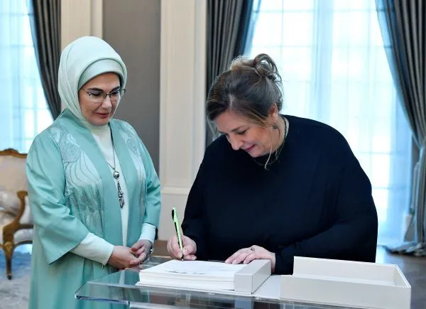 Emine Erdoğan ve Gürcistan Cumhurbaşkanı’nın eşi Tamar Bagrationi