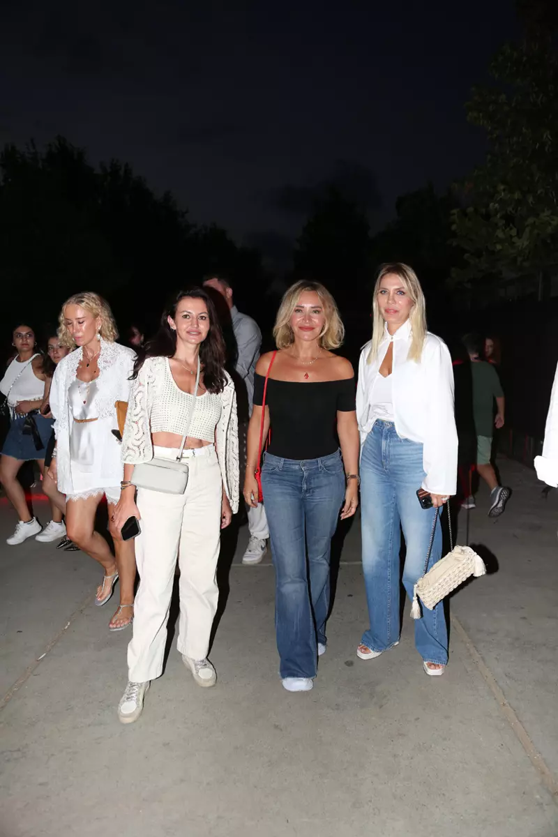 Mehtap Ferah, Aslı Gümüşel, Fatoş Mildon