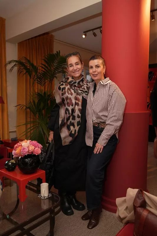 Berna Sağlam, Gül Ağış