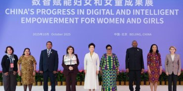 CGTN: Peng Liyuan, teknoloji yoluyla kadınlar ve kız çocukları için daha fazla fırsat yaratılması yönünde çağrıda bulundu