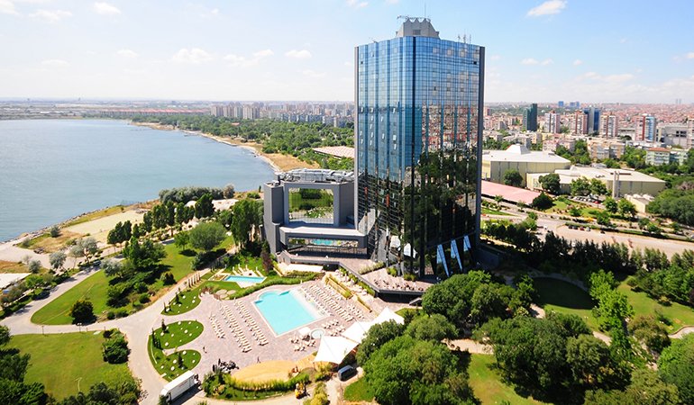 Yeni yıl çoşkusu, Sheraton İstanbul Ataköy Hotel’de yaşanacak