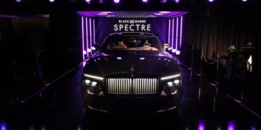 Rolls-Royce Motor Cars İstanbul, Black Badge Spectre’i ilk kez tanıttı