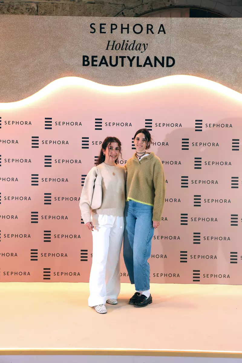 Narod Çetinkaya, Mina Saygı