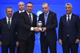 Dolandırıcılıktan ceza alan patrona Erdoğan'dan ödül