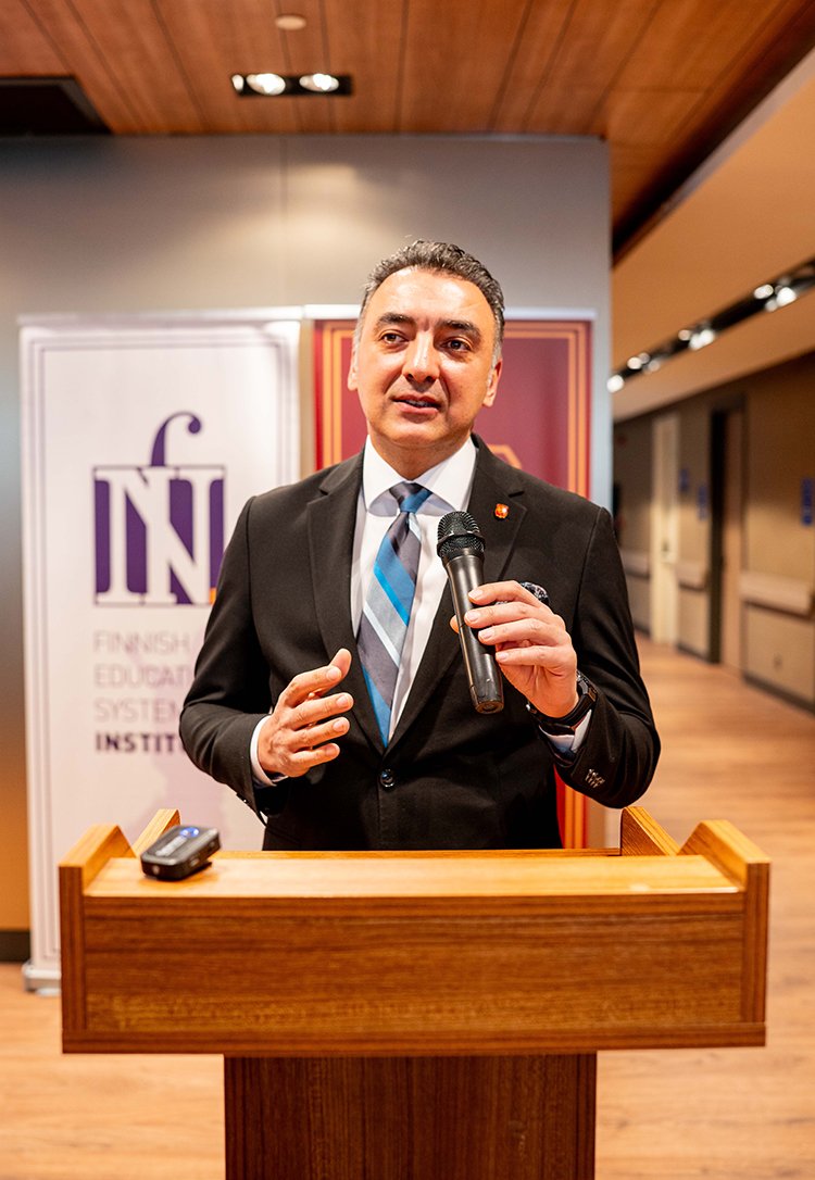 Fiin Koleji Yönetim Kurulu Başkanı M. Bora Çakmak