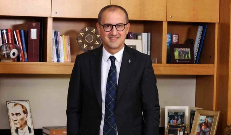 Türkiye İş Bankası yeni sadakat programı İş Black’i hayata geçirdi