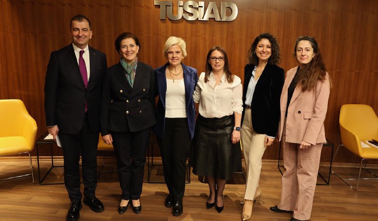 TÜSİAD etkinliğinde ''Yönetimde Kadınların Yönetimde Eşit Temsili'' ele alındı