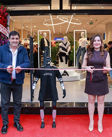 İzmit’in en büyük katlı mağazası "Yeni Koza" açıldı