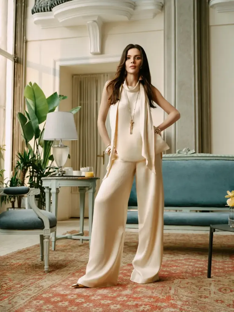 İpekyol - Sinem Ünsal