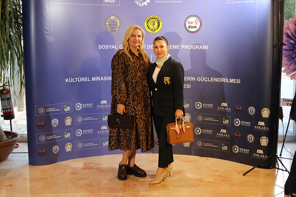 Hülya Akman - Dilvin Bucak
