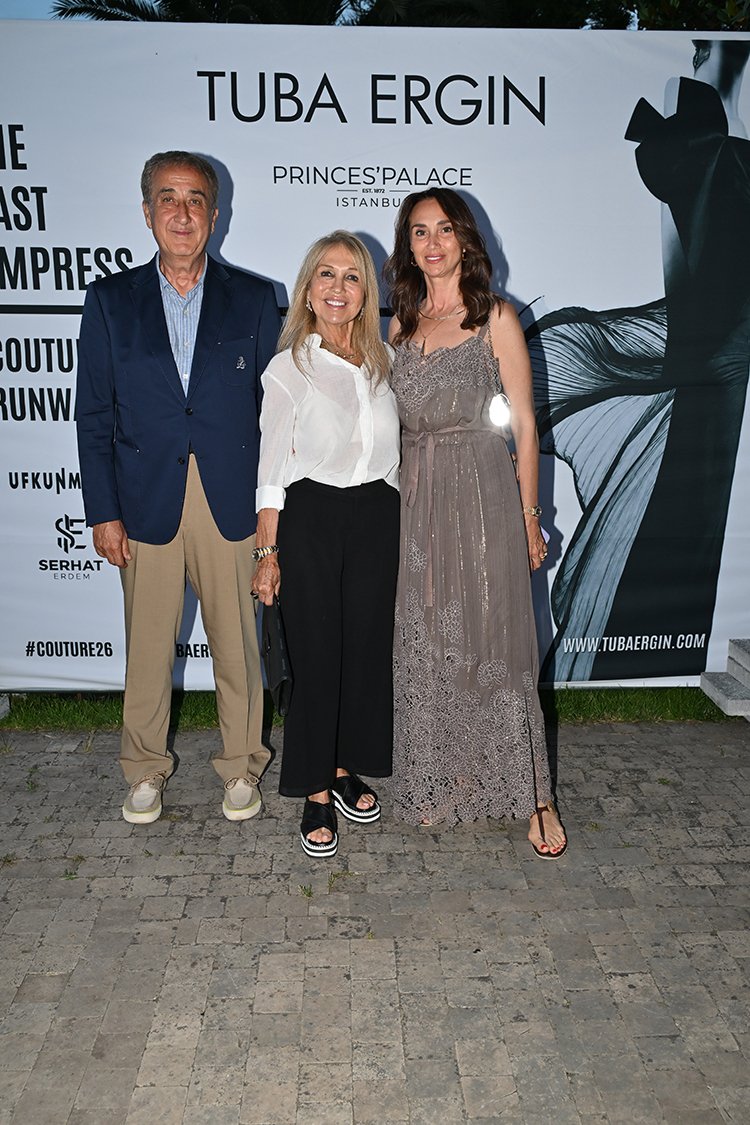 İsmail Koçak, Gülbin Simitçioğlu, Nadya Koçak