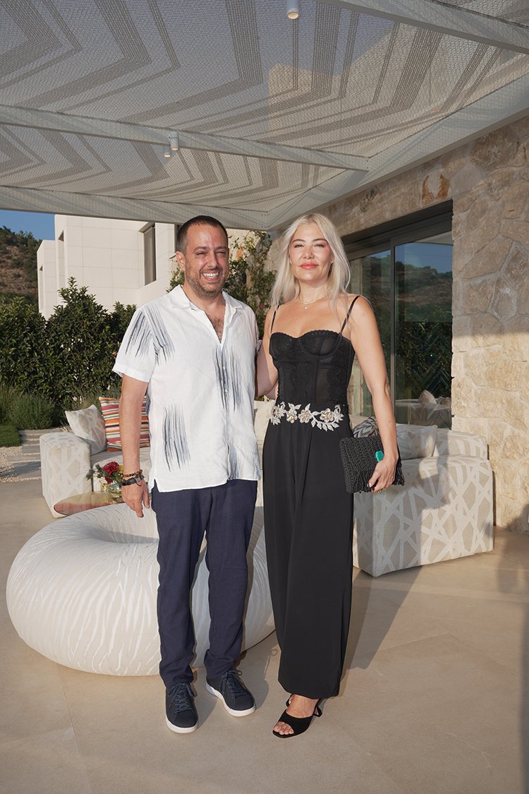 Barış - Ezgi Çelikkol