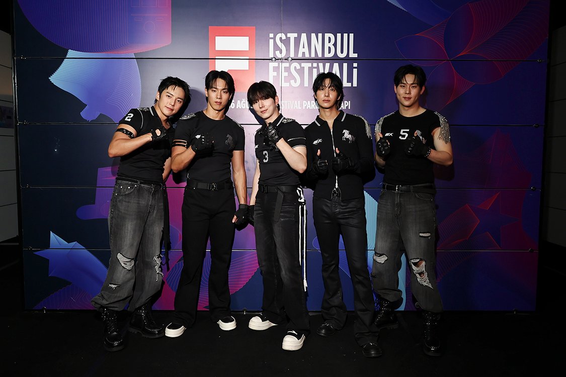 Monsta X